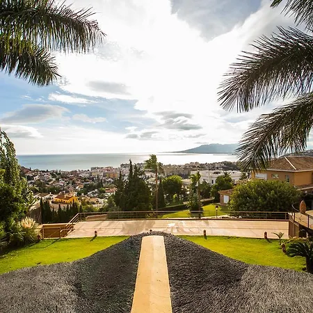 Villa Indonesian Suites Tropical Garden Malaga