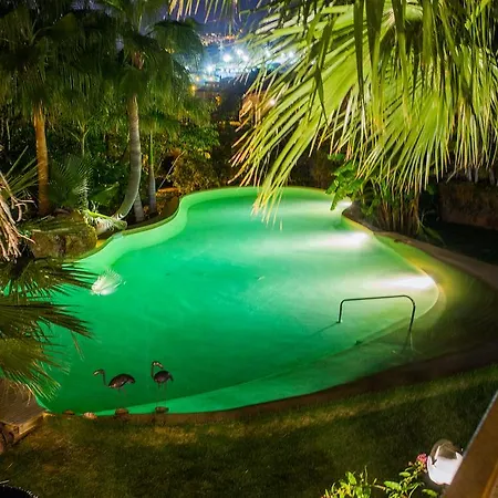 Indonesian Suites Tropical Garden
